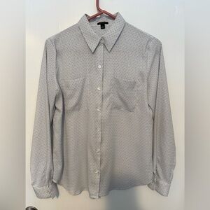 Ann Taylor Women’s White Geometric Button Down Shirt